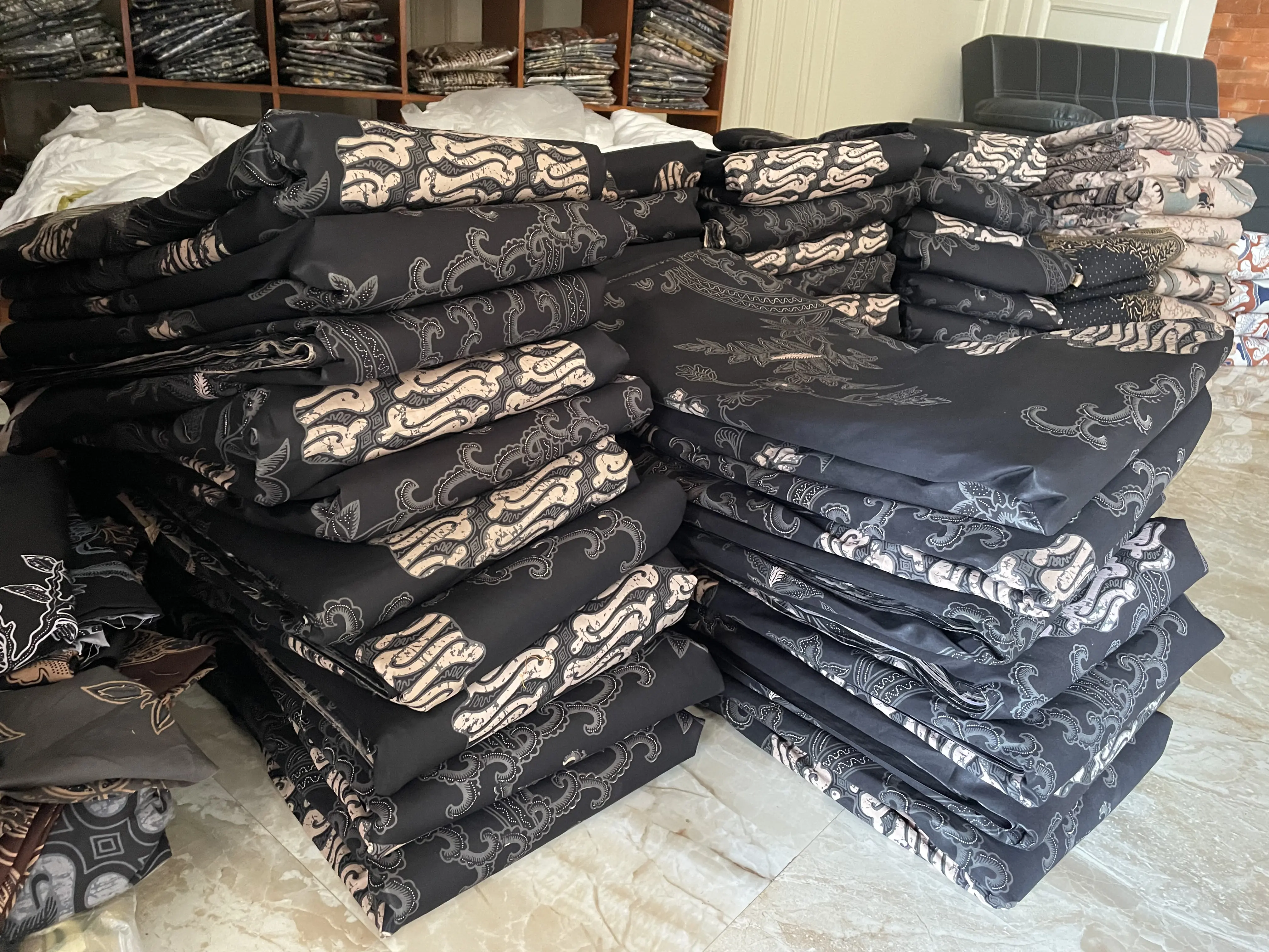 Seragam batik komunitas profesi custom