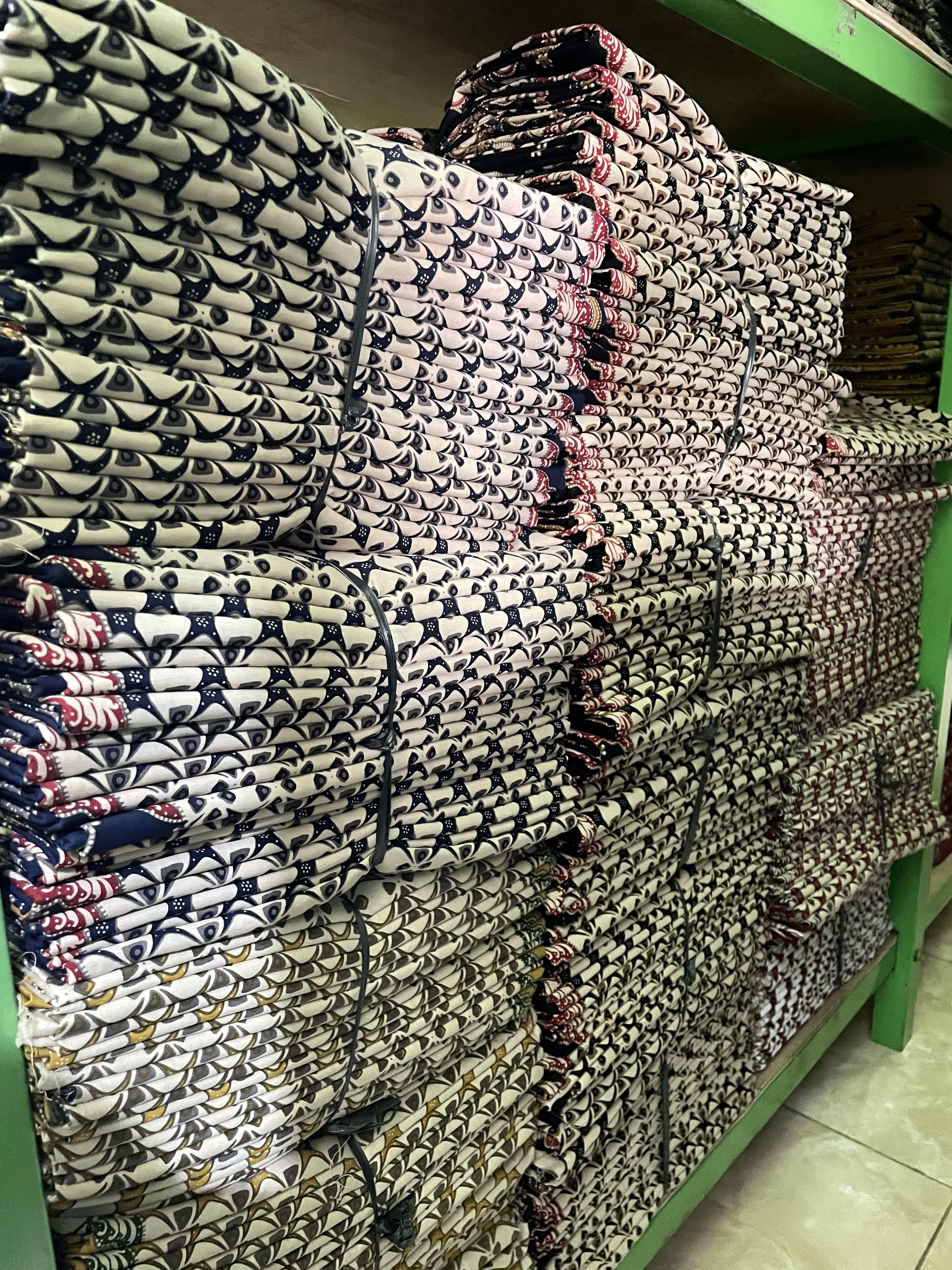 Seragam batik retail custom Batik Aji Kusuma